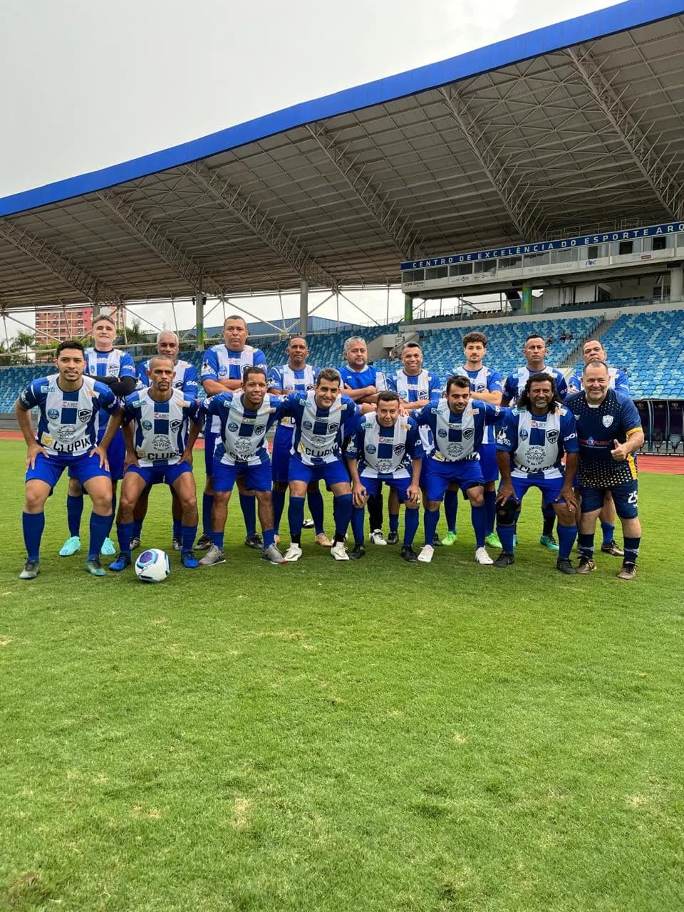 Adelson Moura com a comunidade